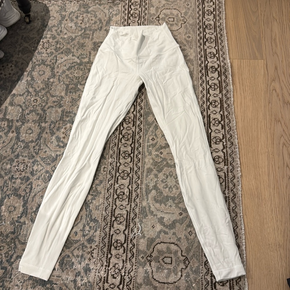 Lululemon white/chalk leggings